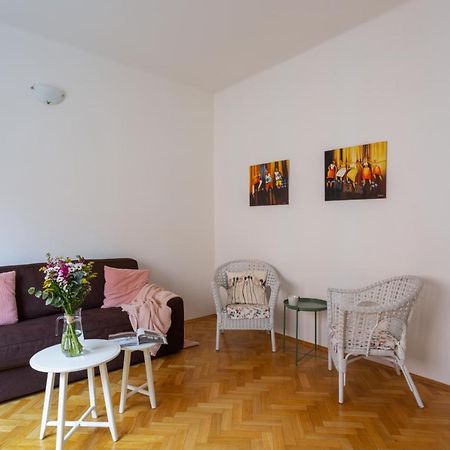 Homey Flat In Vinohrady By Prague Days Kültér fotó